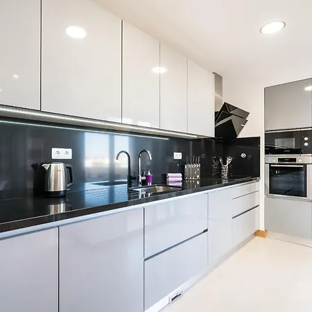 Coastal Haven Apartmán