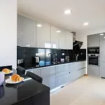 Coastal Haven Daire Lagos