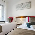 Daire Coastal Haven